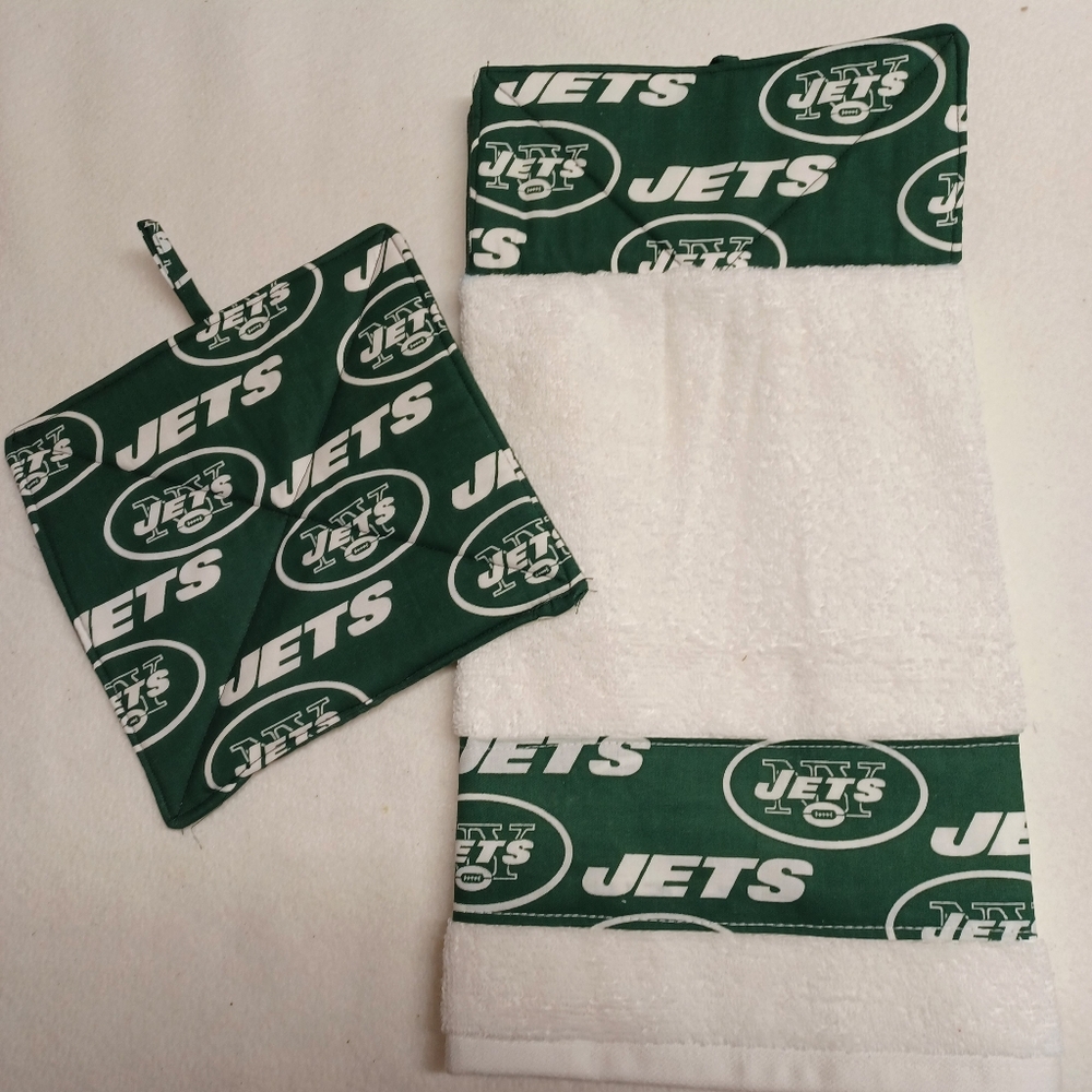 Green and White Jets Hanging Towel And Potholder Set
